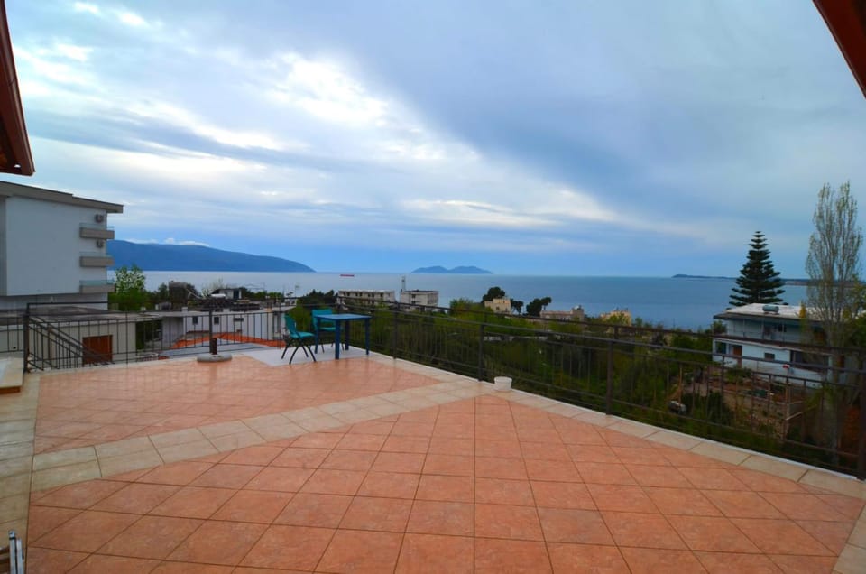 Kaja Seaview Apartments Apartment in Vlorë