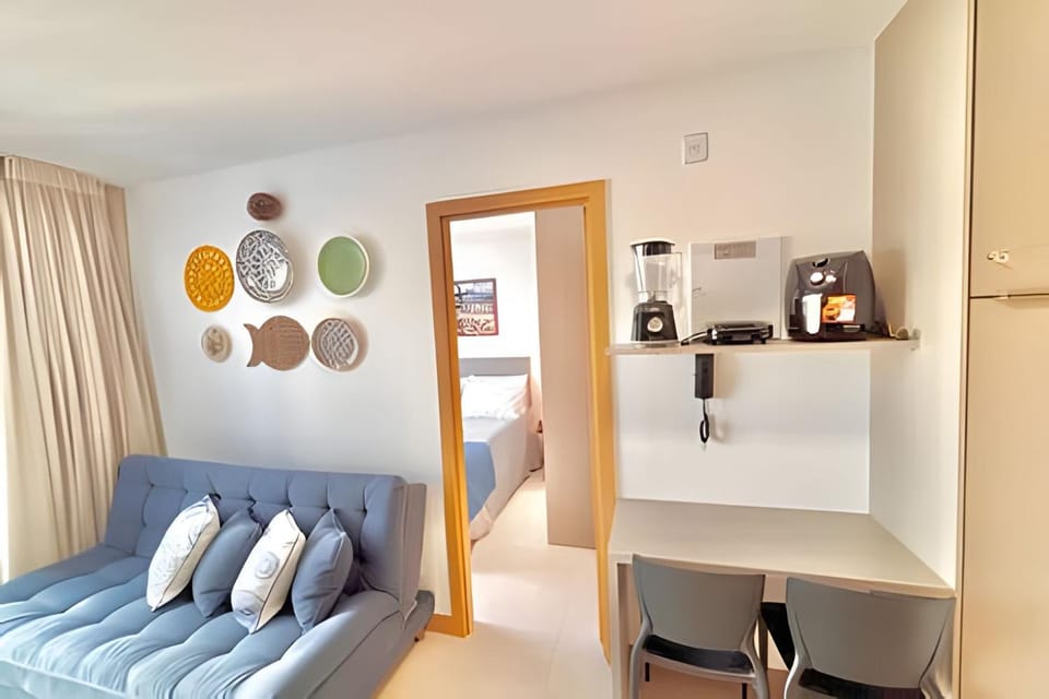 Coffee/tea facilities, Balcony/Terrace, Living room, Decorative detail, Seating area, Dining area, Evening entertainment