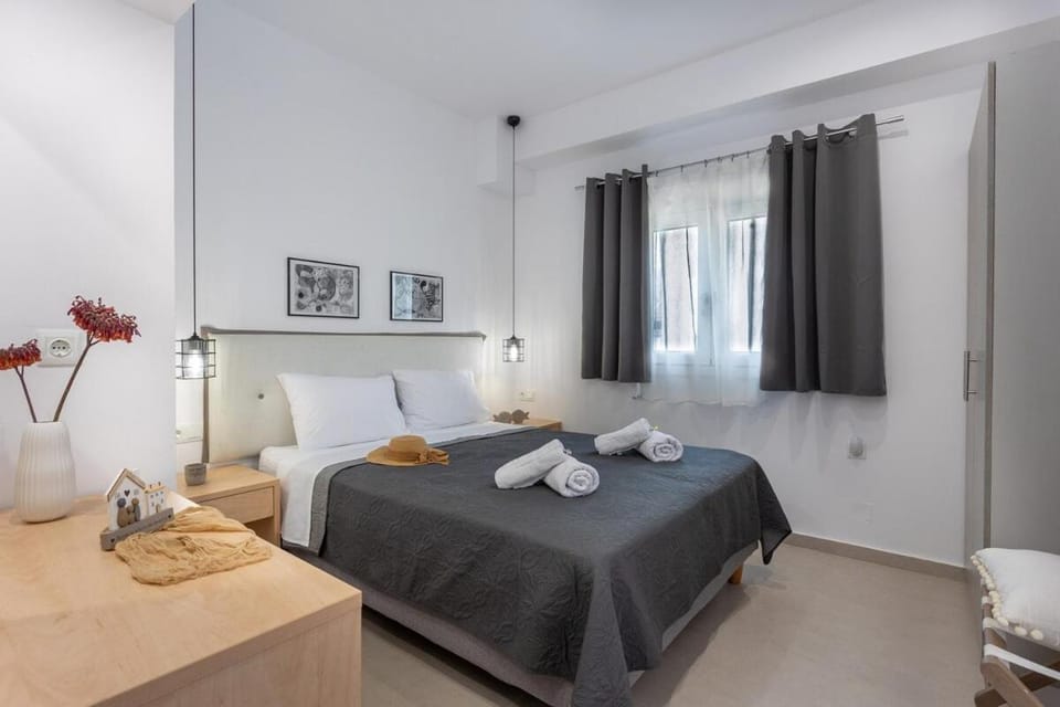 Avra 2 modern aprt by the sea Apartment in Crete