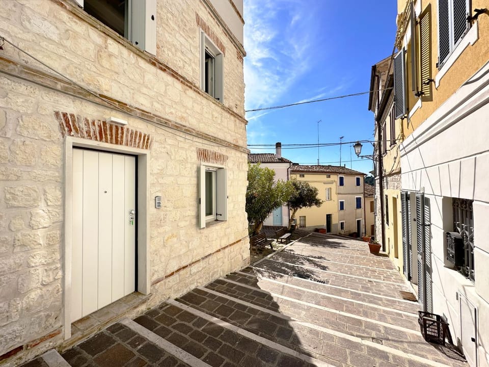 Property building, Day, Neighbourhood, Street view