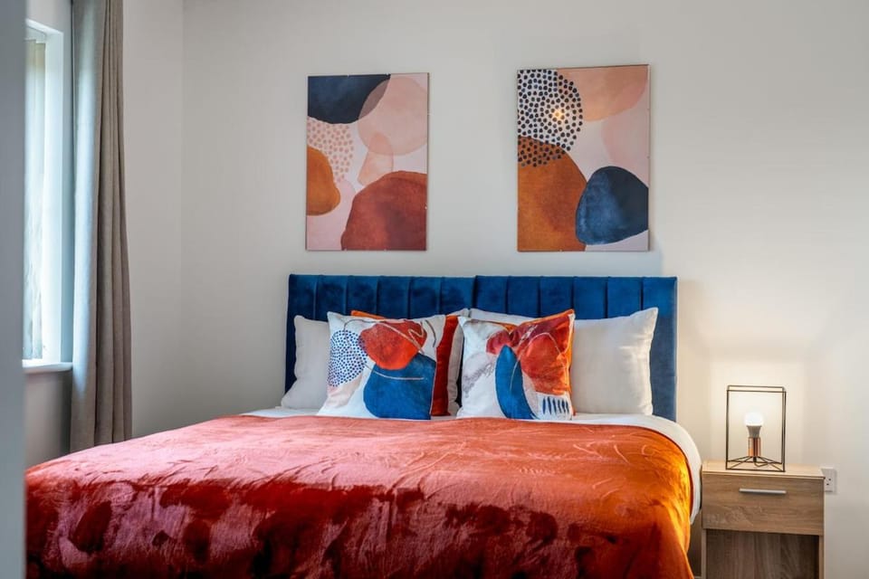 Bed, Bathroom, Photo of the whole room, Bedroom, towels
