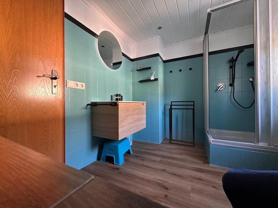 Shower, Bathroom