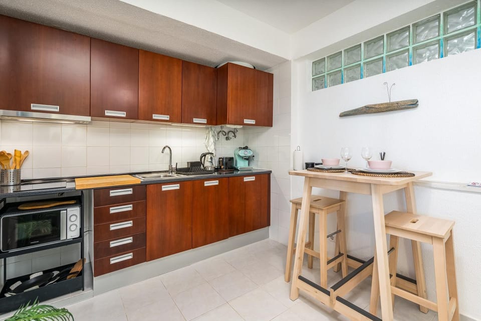 Kitchen or kitchenette, Living room