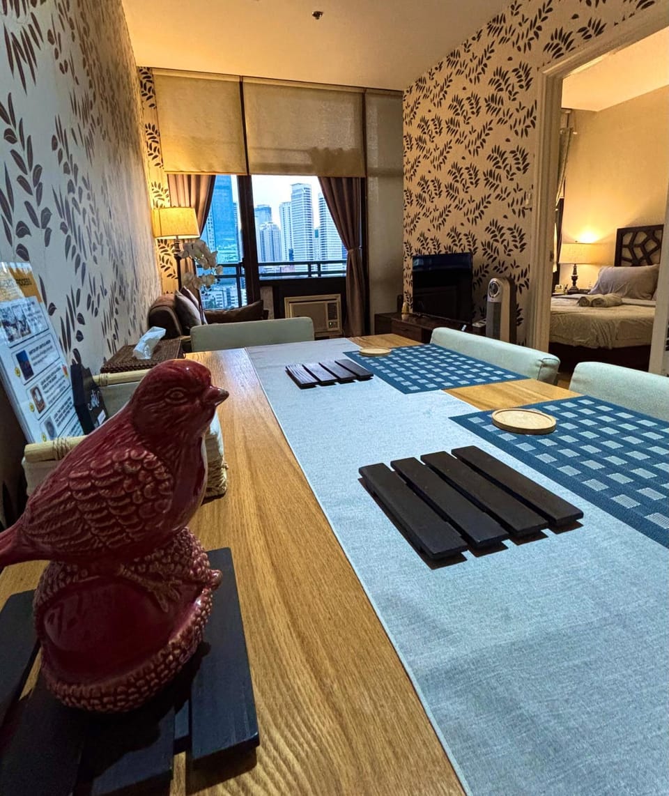 Spacious 1BR APT near Nightlife and Business Center in Makati Apartment hotel in Makati