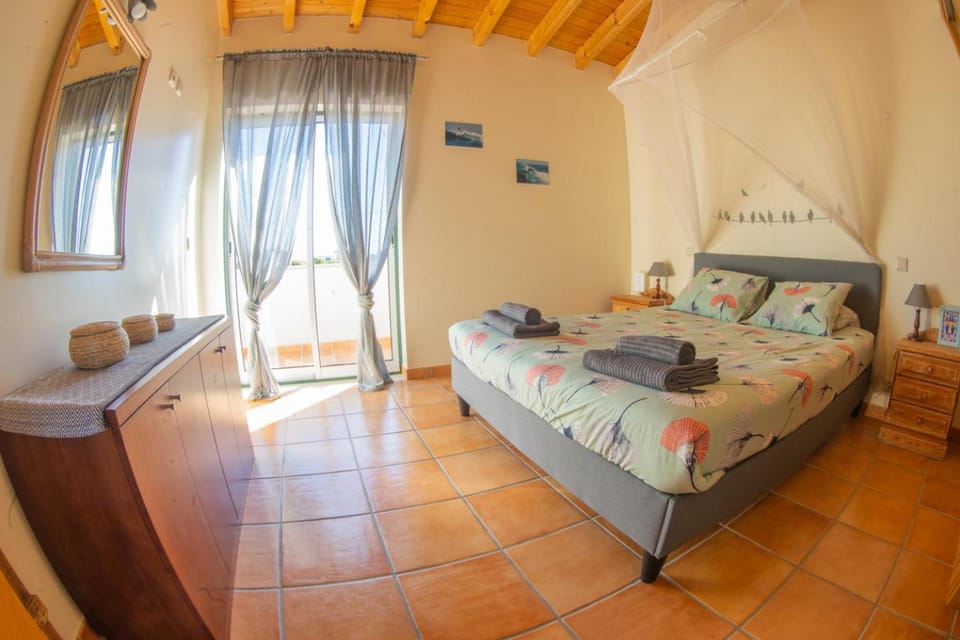 Mayla Surf House House in Faro District