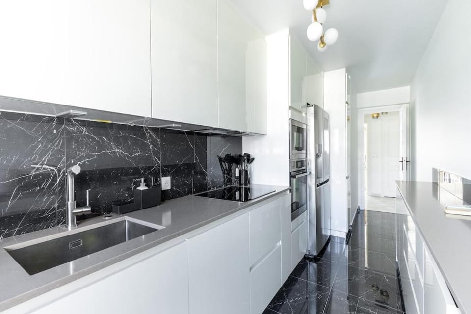Kitchen or kitchenette, oven, stove