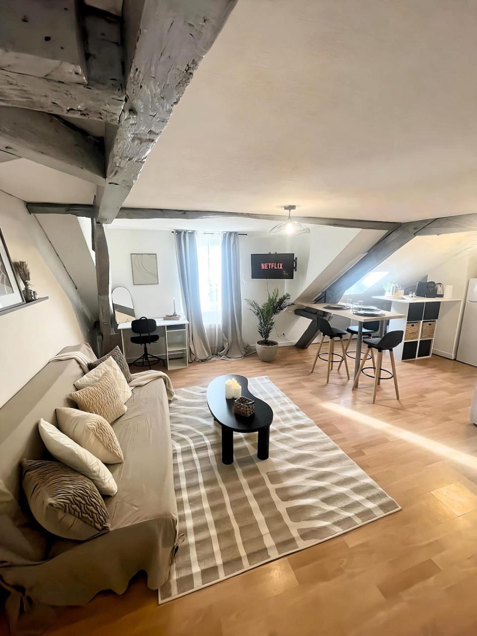 La Mansarde - Cœur Historique, Charme et Confort Apartment in Nouvelle-Aquitaine