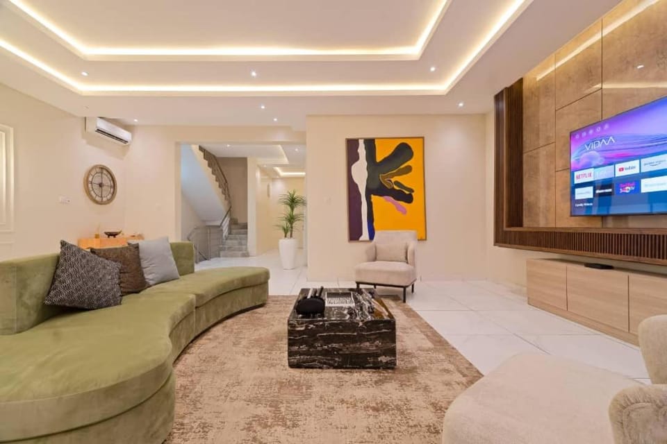 TV and multimedia, Living room, Seating area