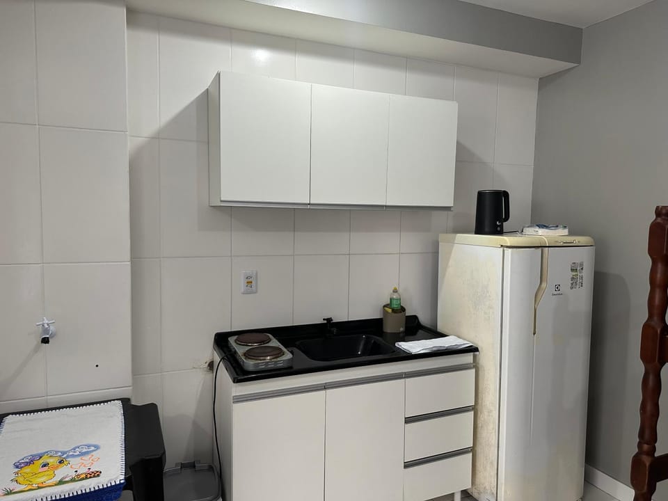 2 Quartos amplos Completo com Internet Garagem e Ar condicionado Apartment in State of Paraná