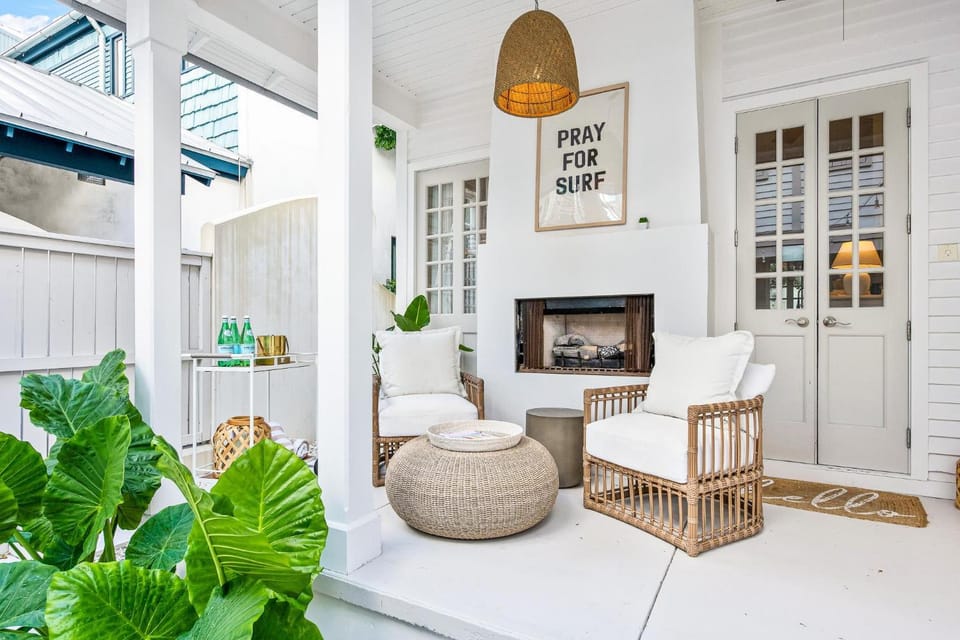 Hazel's Cottage and Carriage House House in Rosemary Beach