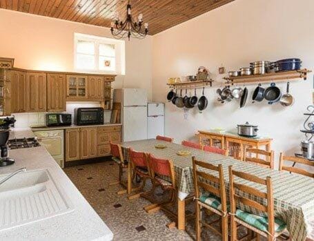 Kitchen or kitchenette, Dining area, stove
