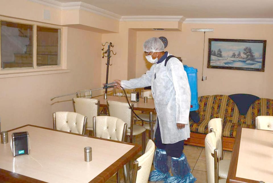 Restaurant/places to eat, Activities