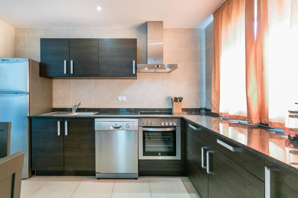 Kitchen or kitchenette, Living room