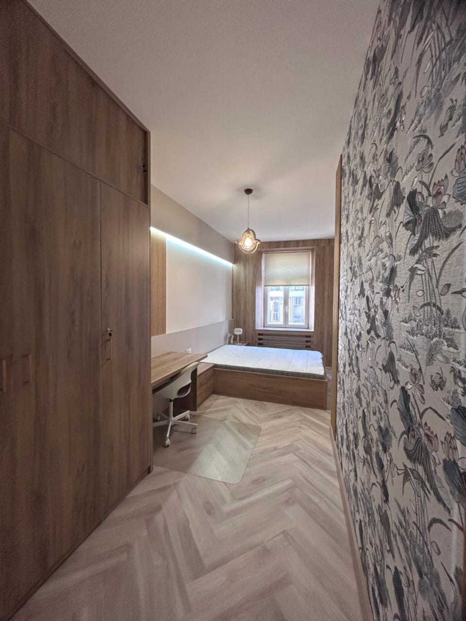 Bed, Photo of the whole room, Bedroom, wardrobe