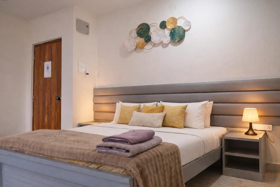 Yendluri's - Studio Flat-3 Kondapur, Gachibowli Apartment in Hyderabad