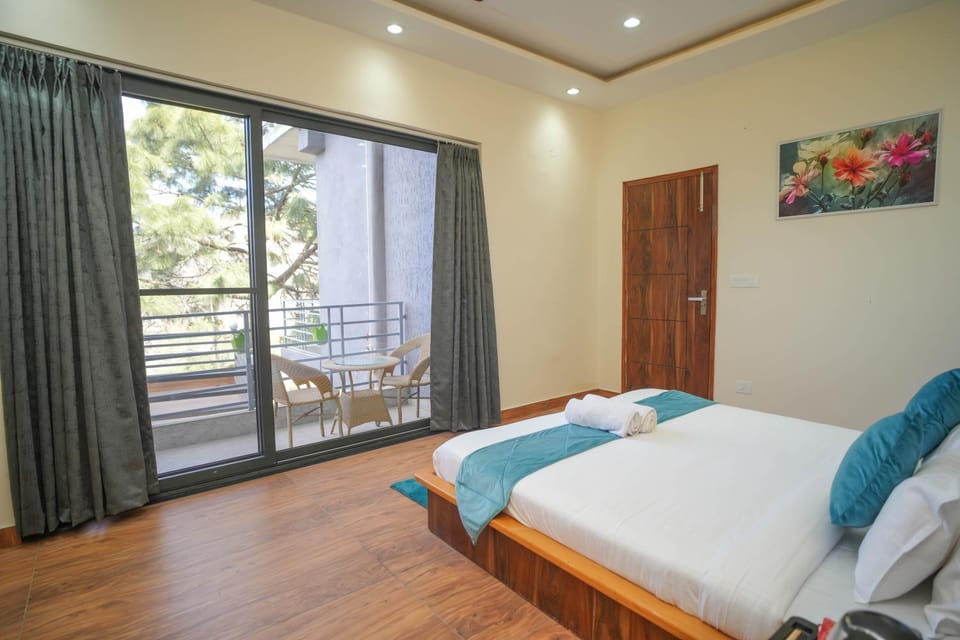 View (from property/room), Photo of the whole room