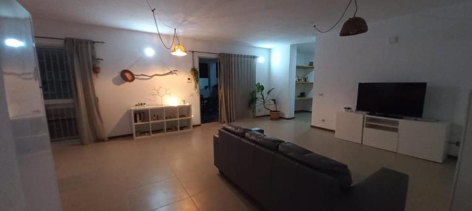 Communal lounge/ TV room, TV and multimedia, Living room, Seating area