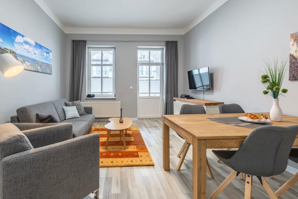 Villa Iduna Ferienwohnung No 5 - 1 OG mit Balkon nach Osten Apartment in Binz