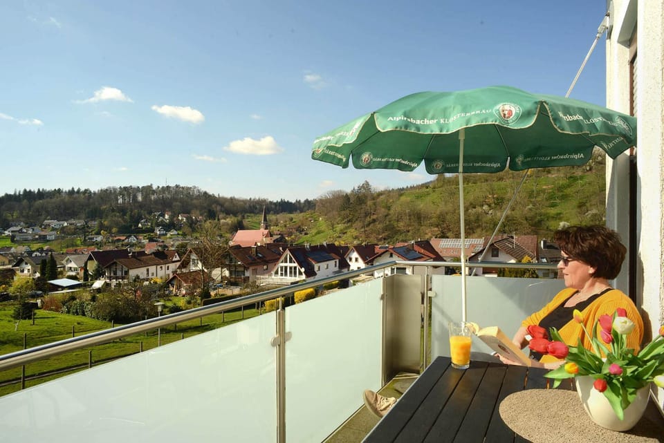 Natural landscape, View (from property/room), Balcony/Terrace