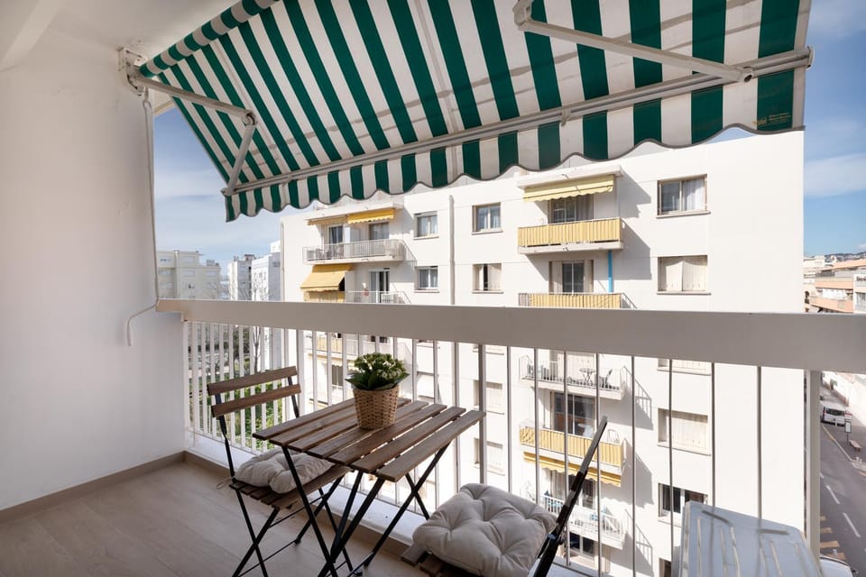 Saint Honorât, Juan Les Pins Antibes Terrasse Apartment in Antibes