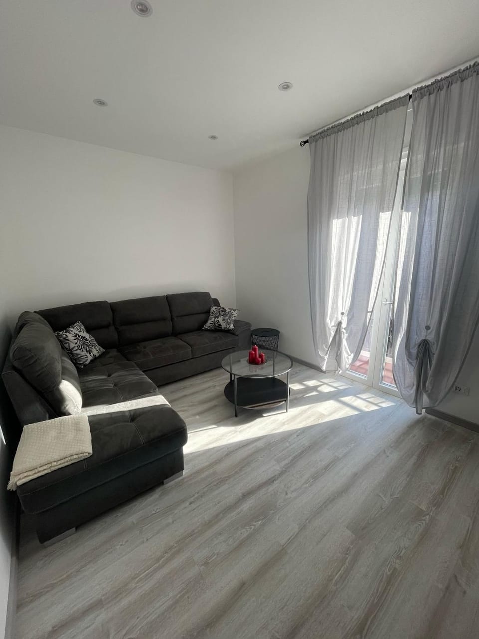Communal lounge/ TV room