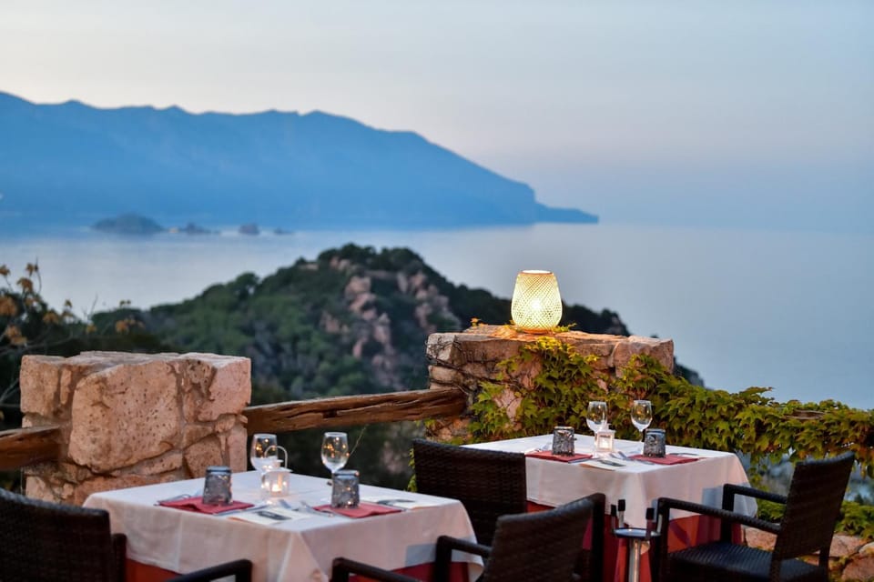 Restaurant/places to eat, Sea view