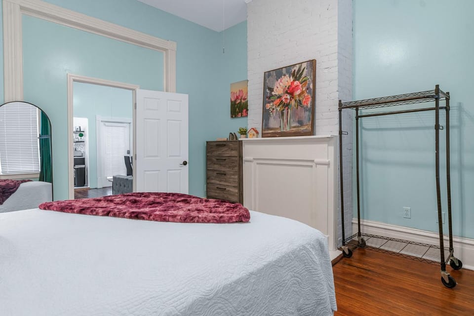 Victorian Home by Forsyth Park Apartment in Savannah
