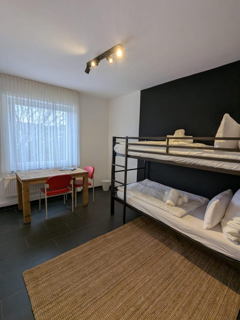 HOSTEL PD23 ALTE FEUERWACHE I 3min CityHospital I 50m Supermarkt I SmartTV I P I Gemeinschaftsküche I Monteure I Kurzurlaub Apartment in North Rhine-Westphalia