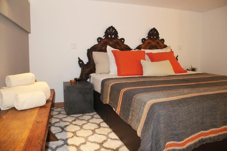 Modern Coastal Ocean Breeze Studio | Beach & Town Apartment in Setúbal Municipality