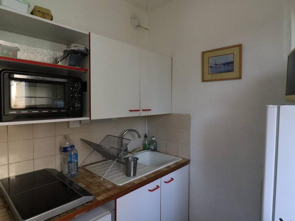 Studio cosy à deux pas de la mer et forêt avec parking sécurisé - FR-1-738-46 Apartment in Meschers-sur-Gironde