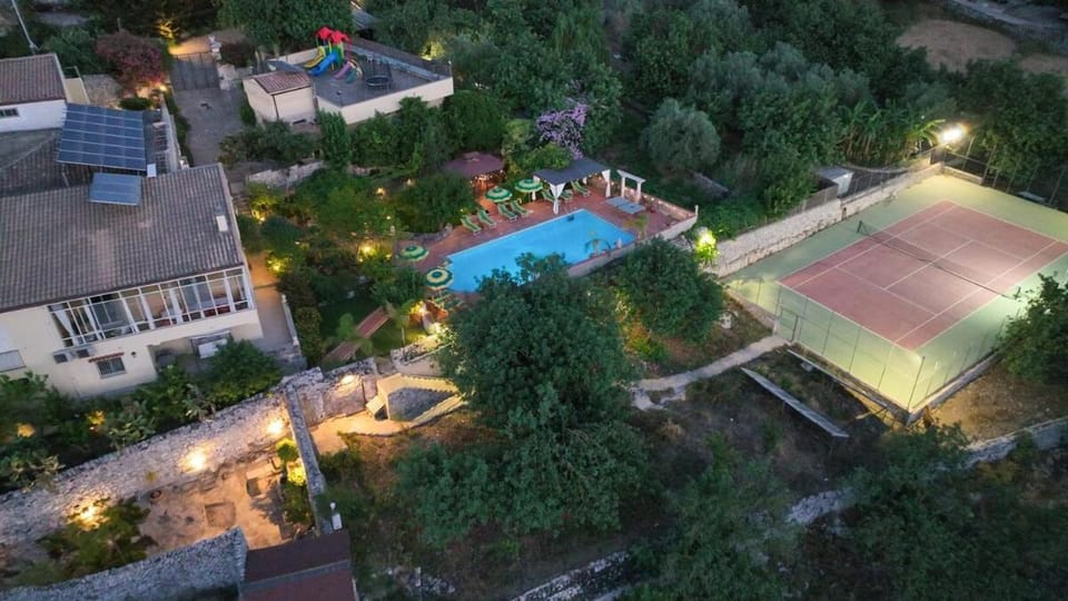 Villamodica a family villa 20 min from the beach Villa in Modica