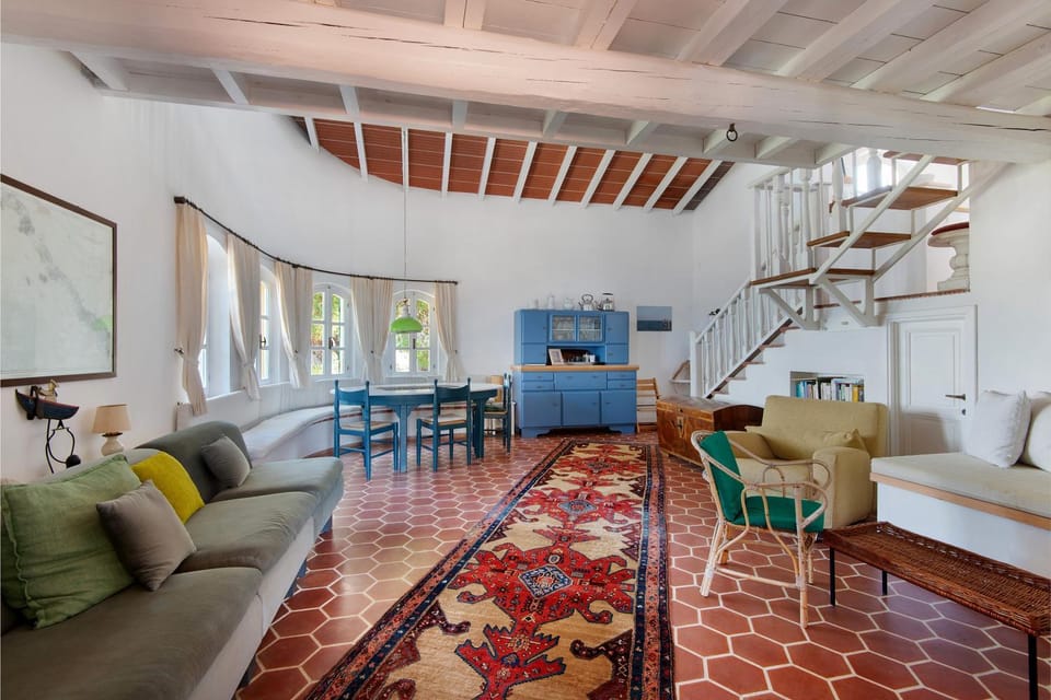 Property building, Living room