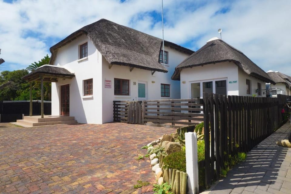 Cozy home 2 mins from the beach House in Eastern Cape