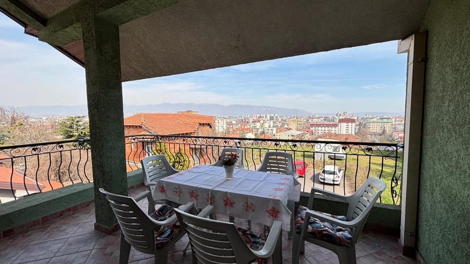 View (from property/room), Balcony/Terrace