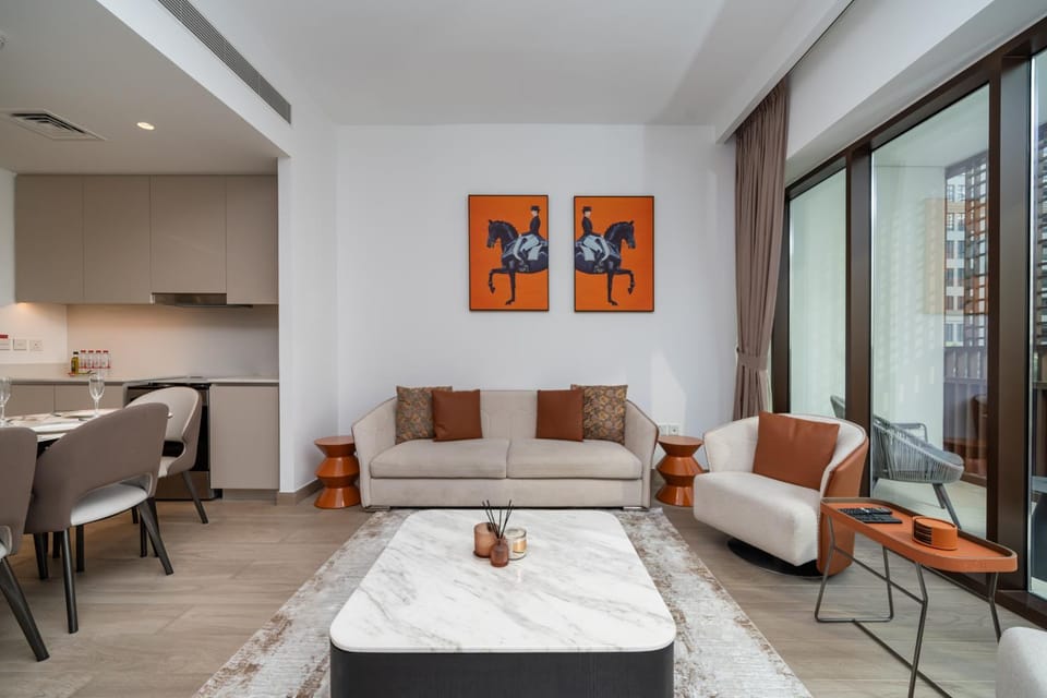 Luxury 2-Bed Retreat with Stunning Creek Views Apartment in Dubai