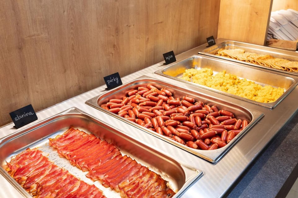 Food and drinks, Food, Breakfast, Continental breakfast, Buffet breakfast