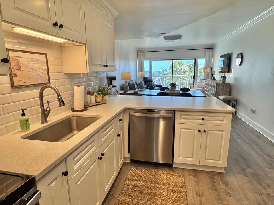 2 Bed Destin Condo Private Beach Access Laundry Fitness Game Room House in Destin