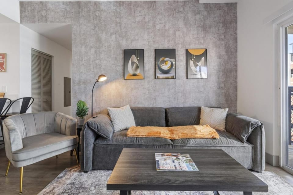 Queen City Retreat - Parking, Views, Near Stadium Apartment in Charlotte