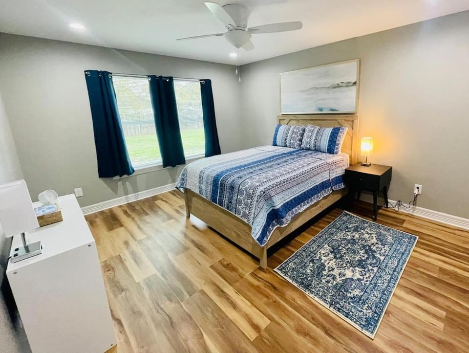 Hues of Blue 2BR 2BA Home on Quiet Street House in Port Arthur