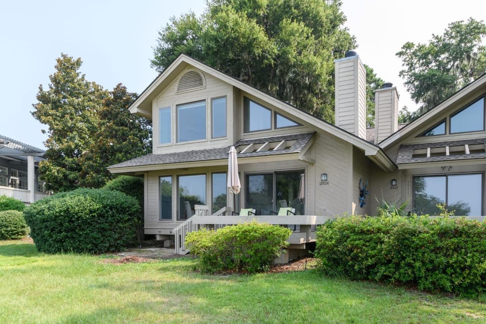 Birdie Bluff - Steps Away from Clubhouse House in Saint Helena Island