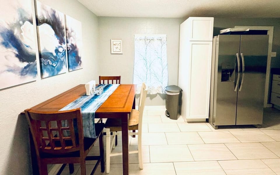 Relax & Unwind in 2BR 1BA Home in Quiet Neighborhood House in Port Arthur