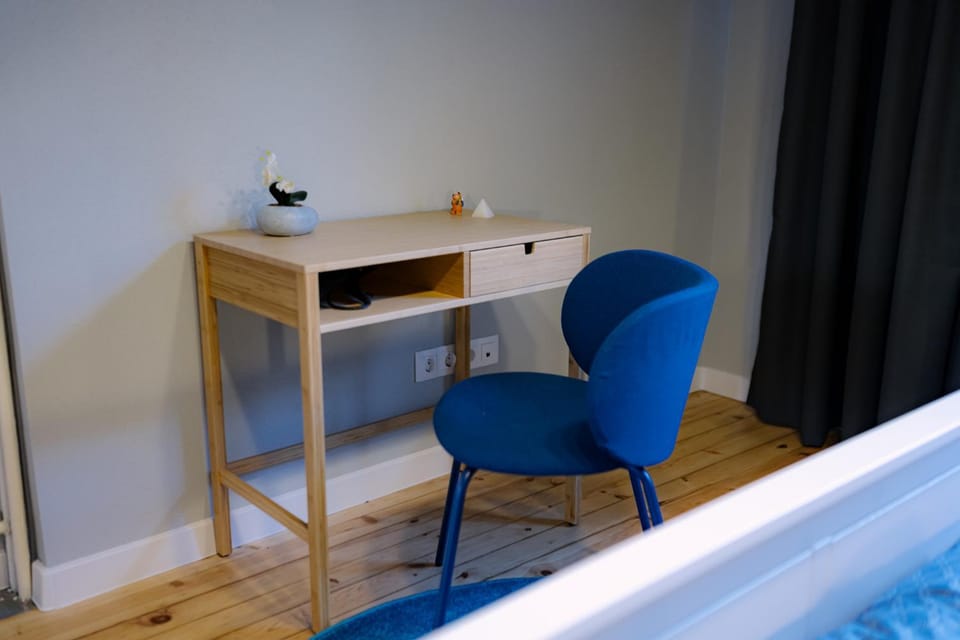 Decorative detail, Seating area