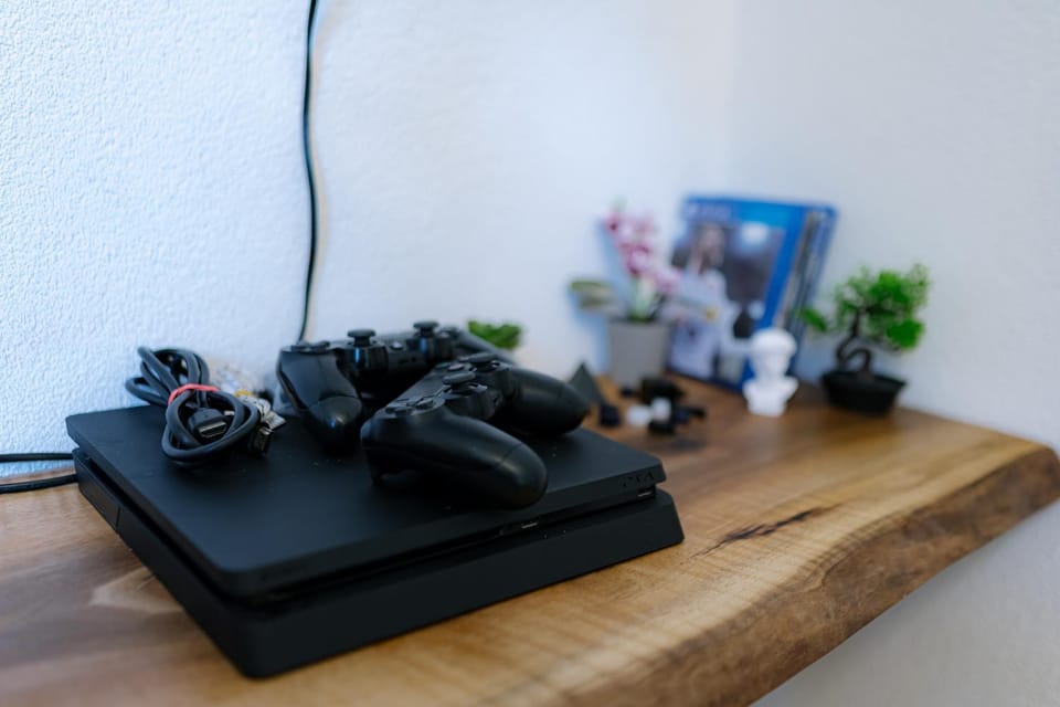 Game Room, Entertainment