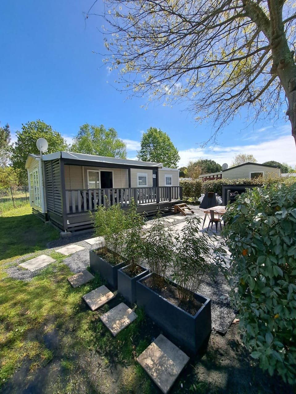 Property building, Garden