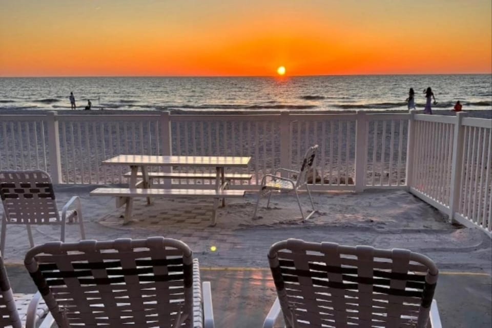 Patio, Fishing, View (from property/room), Beach, Sea view, Location, Sunset, sunbed