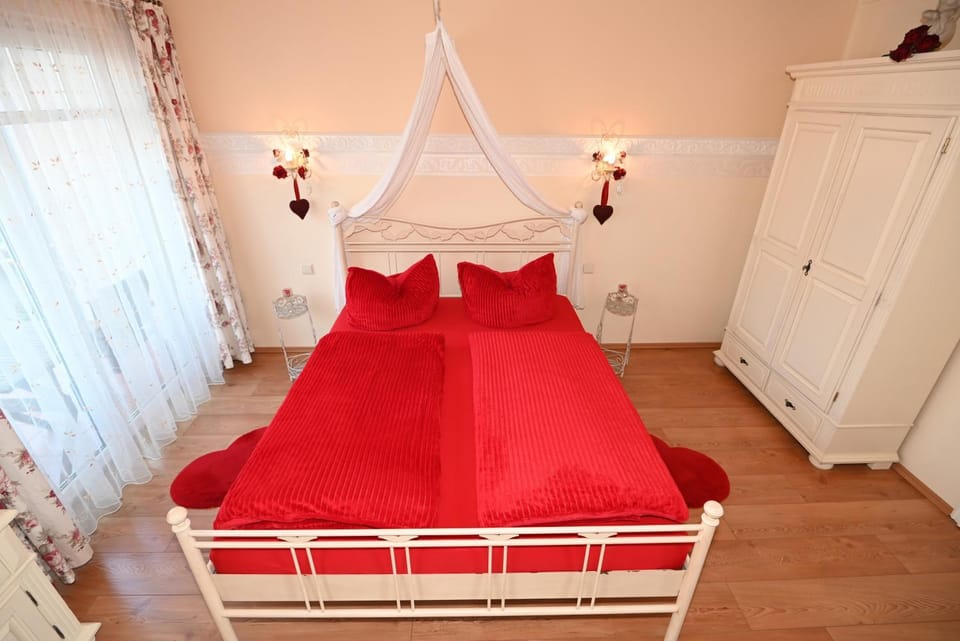 Appartement Romantik Apartment in Mecklenburg-Vorpommern, Germany