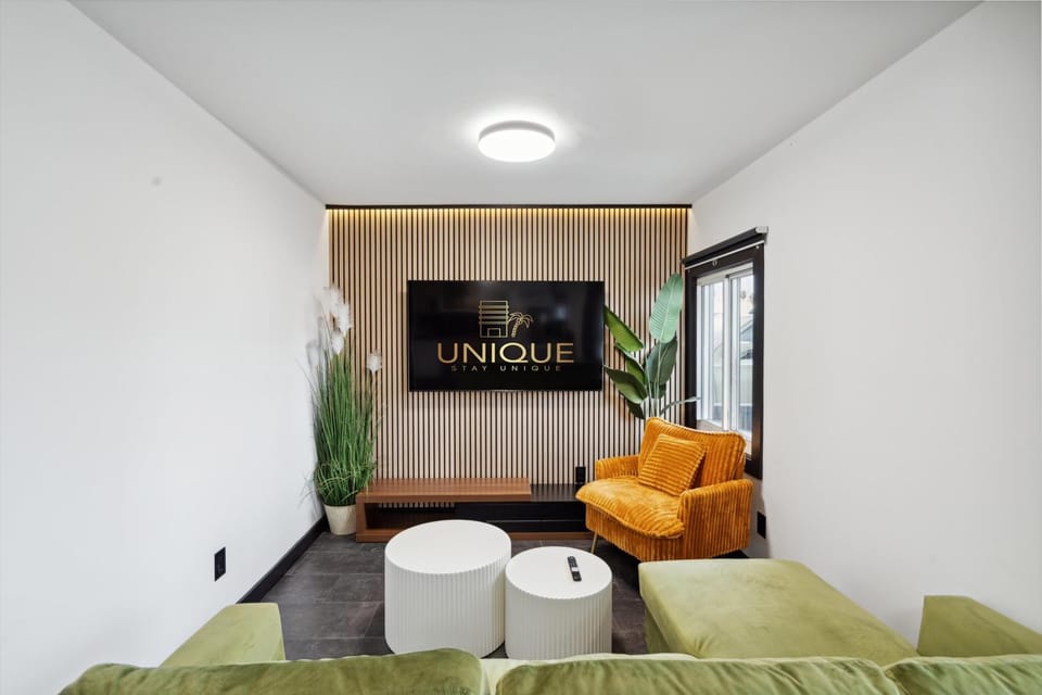 Luxury Meets Wellness Spa Rtrt Villa in Phoenix