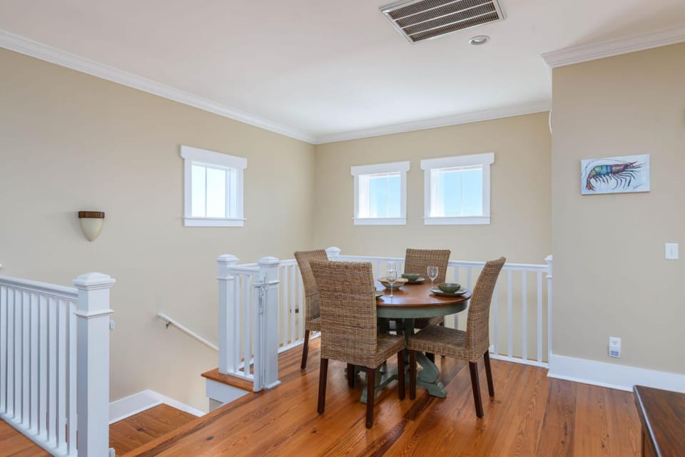 Buried Treasure - Great Marsh Views on Harbor! House in South Carolina