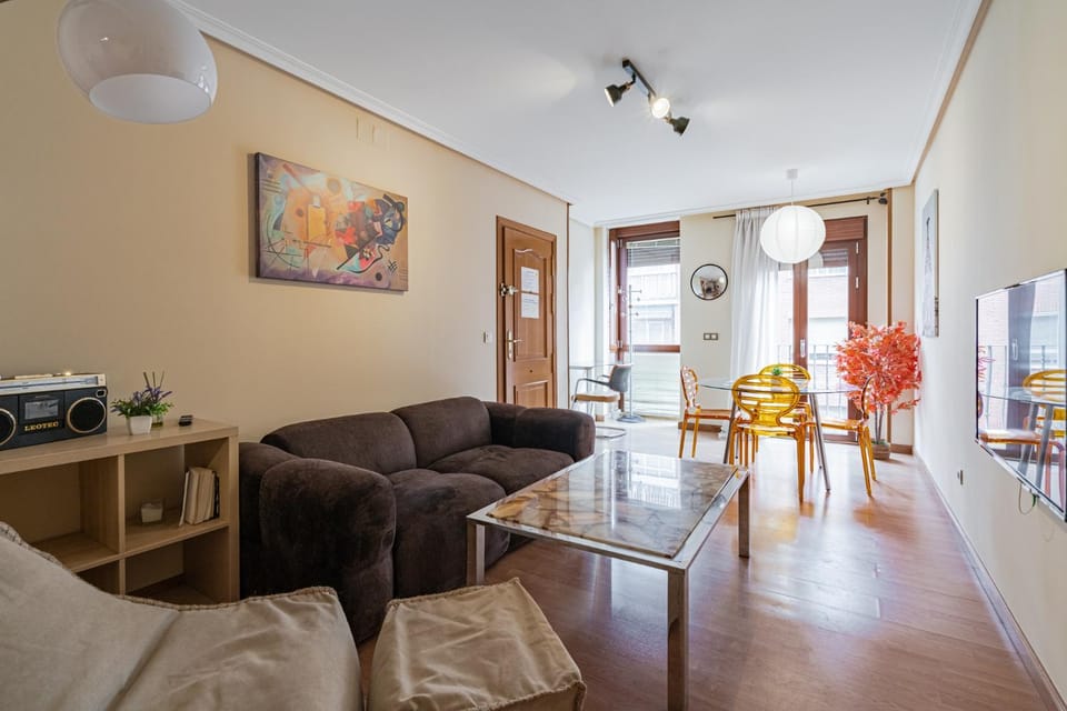 Tranquilo, céntrico y luminoso Apartment in Madrid