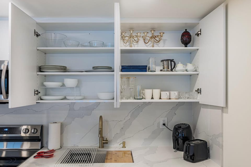 Luxhome25 House in Aurora